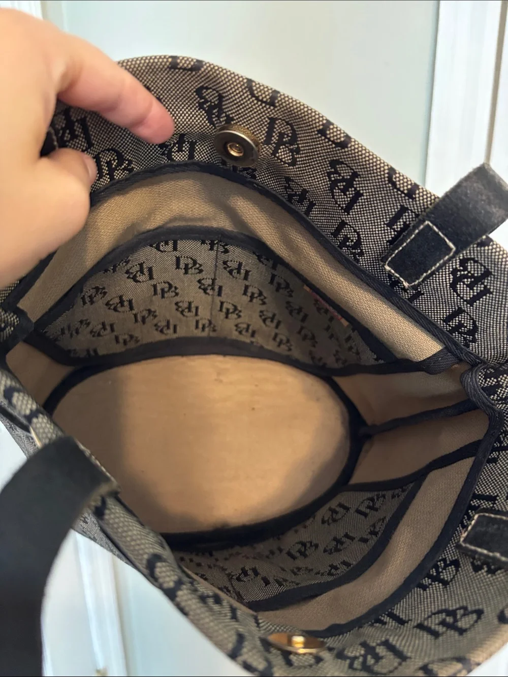Dooney & Bourke dooney bourke